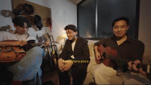 20251026_Chord-Kunci-Gitar-Menjadi-Dewasa-Aziz-Harun-Naki-Rendy-Pandugo.jpg