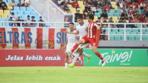 20251026_Rebut-Bola-Pemain-belakang-Deltras-FC.jpg