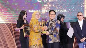 20251028_PENYERAHAN-PENGHARGAAN-Menteri-Koordinator-Bidang-Pemberdayaan.jpg