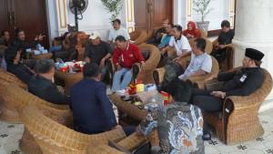 20251030_Wali-Kota-Tegal-Dedy-Yon-Supriyono-temui-warga-Mlanyar_1.jpg