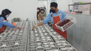 20251031_Suasana-dapur-MBG-di-SPPG-Kulu-Kecamatan-Karanganyar-Kabupaten-Pekalongan_1.jpg