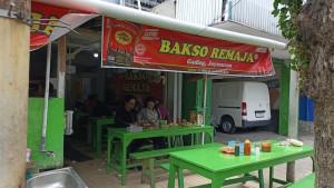 20251103_Warung-bakso-non-halal.jpg