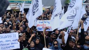 20251110_Demo-mantan-pekerja-sritex.jpg