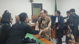 20251112_Vonis-Bambang-Raya-Saputra-di-PN-Semarang_1.jpg