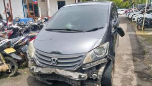 20251113-_-Honda-Freed-Kecelakaan-Maut-di-Purwokerto.jpg