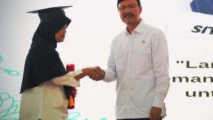 20251117-_-Gus-Ipul-Graduasi-PKM-PKH-Pemalang.jpg