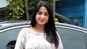 2025723_dewi-persik.jpg