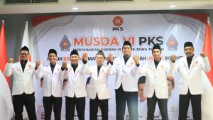 2025907-_-Pengurus-Baru-DPD-PKS-Kota-Tegal.jpg
