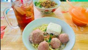 Bakso-dan-Mie-Ayam-Idaman-Pak-Parno.jpg