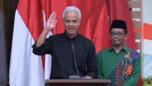Ganjar-Pranowo-dan-Mahfud-MD-saat-pengumuman-bakal-cawapres-di-Kantor-DPP-PDIP-Rabu-18102023.jpg