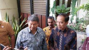 HASHIM-BERTEMU-JOKOWI-Hashim-Djojohadikusumo-didampingi-Presiden-RI-Ketujuh-RI.jpg