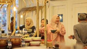 Hotel-Dafam-Semarang-Hadirkan-Buka-Bersama-Mak-Kite-dalam-Ramadhan-1445-Hfdsgfd2221.jpg