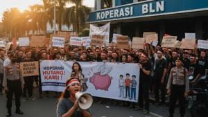 Ilustrasi-Demo-di-Kantor-Koperasi-BLN.jpg