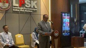 Ketua-LPSK-Achmadi-saat-konferensi-pers-hasil-permohonan.jpg
