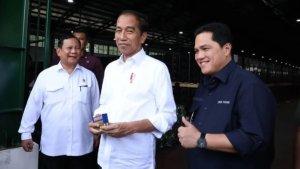 Menteri-BUMN-Erick-Thohir-saat-bersama-Presiden-Jokowi-dan-Calon-Presiden-Prabowodsa3efr.jpg
