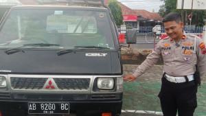 Mobil-pikap-yang-terkibat-kecelakaan-lalu-lintas.jpg