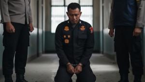 OKNUM-POLISI-JUAL-SABU.jpg