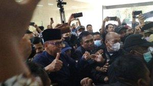 Panji-Gumilang-3-juli.jpg