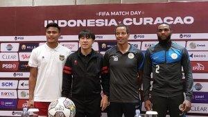 Pelatih-Curacao-Sebut-Indonesia-Banyak-Potensi-Ini-Saran-Remko-Bicentini-Agar-Sepakbola-Garuda-Maju.jpg