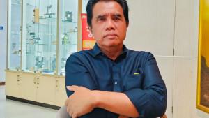 RIYANTA-SH-ketua-umum-Gerakan-Jalan-Lurus.jpg