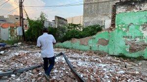 Rumah-di-Surabaya-yang-roboh-usai-terjadi-gempa-Tuban.jpg