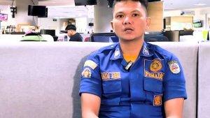Sandi-Butar-Butar-saat-berada-di-Menara-Kompas-u.jpg