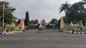 Sate-Ambal-Pak-Kasman-Kuliner-Legendaris-Kebumenfdsqeds.jpg