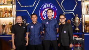 bos-arema-perkenalkan-irsyad.jpg