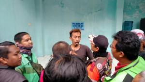duel-penjual-tahu-dan-ojol.jpg