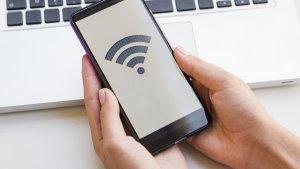 ilustrasi-wifi-gratis.jpg