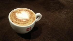 latte-art-berbentuk-hati_20150502_221310.jpg