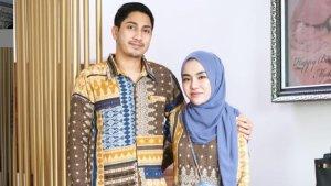 medina-zein-ungkap-dipukul-suami-di-depan-dokter-saat-curhat-psikologinya.jpg