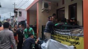 ojol-geruduk-penjual-tahu.jpg