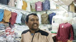 pedagang-di-Pasar-Tanah-Abang-Blok-B-lantai-3.jpg