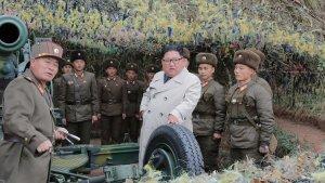 pemimpin-korea-utara-kim-jong-un-mengunjungi-pos-pertahanan-changrindo-di-frers.jpg