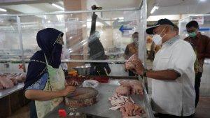sekjen-kemendag-suhanto-meninjau-harga-bahan-pokok.jpg