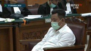 terdakwa-kuat-maruf-menahan-rasa-kantuk-saat-jaksa-bacakan-isi-dakwaan.jpg
