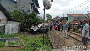 tewas-tertabrak-KA-Lokal-Merak-Rangkasbitung.jpg