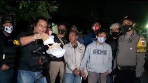 tim-resmob-elang-utara-membubarkan-sekumpulan-orang-tengah-berpesta-miras.jpg