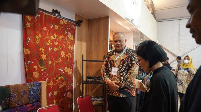 12-produk-UMKM-binaan-PLN-diboyong-dalam-pameran-yang-berlangsung-pada-Kamis-Minggudsa3ew.jpg