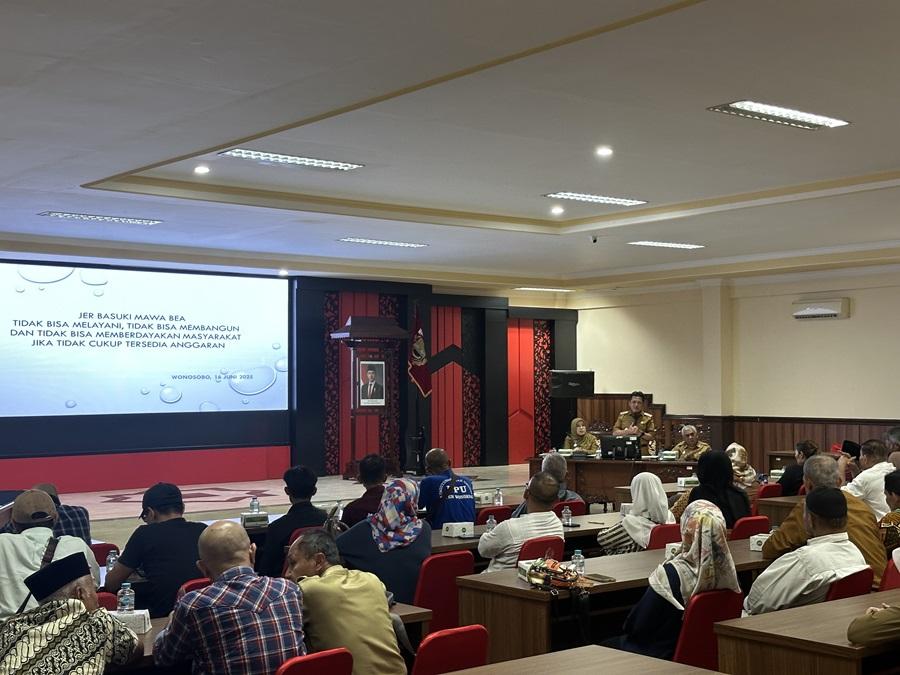 Penerapan Menyeluruh Perda Nomor 11 Tahun 2023, Bupati Wonosobo: Tertibkan Pedagang Liar dan Pungli