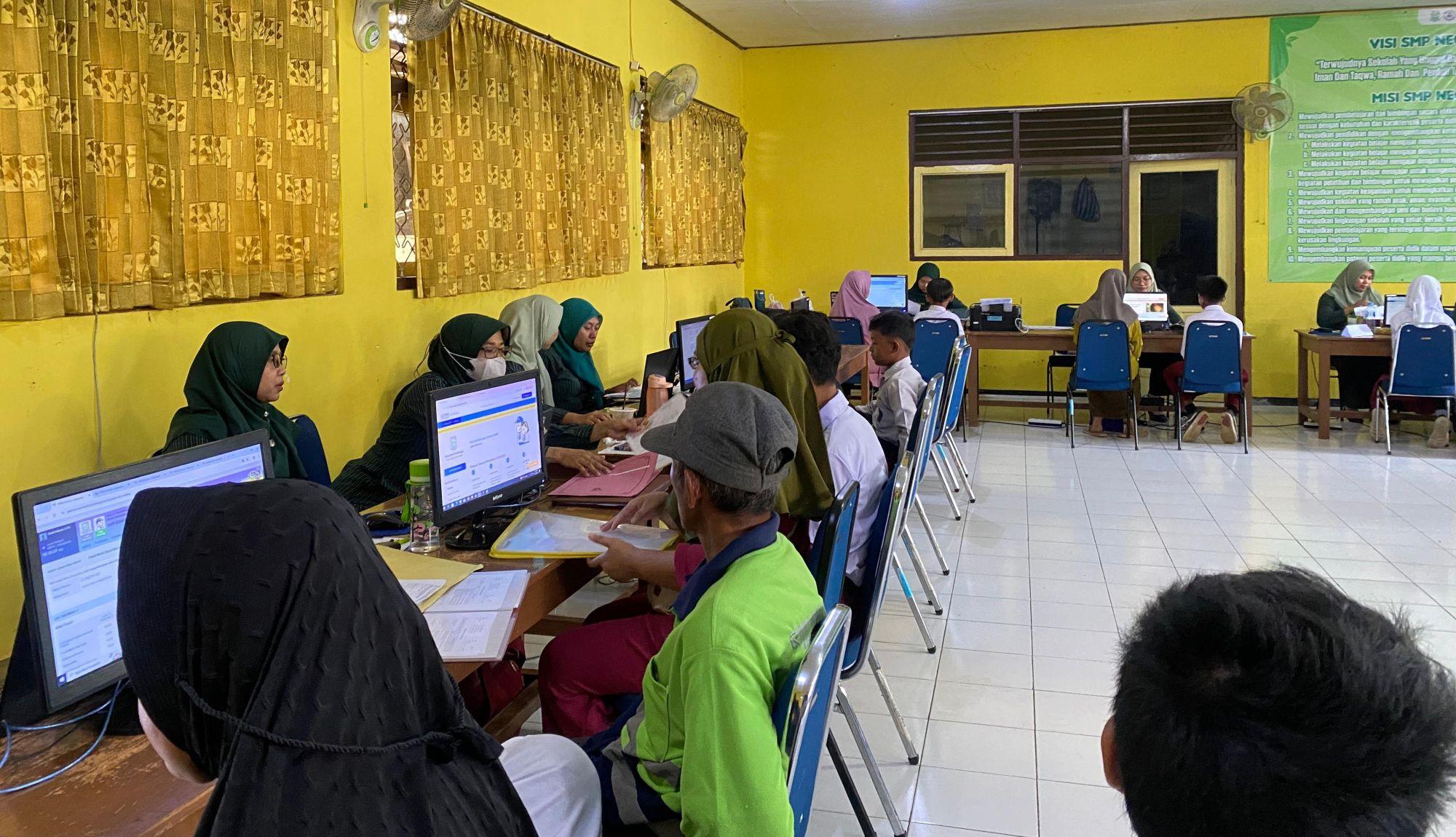 Pembuatan Akun Jadi Kendala Utama SPMB di Beberapa Sekolah Purbalingga