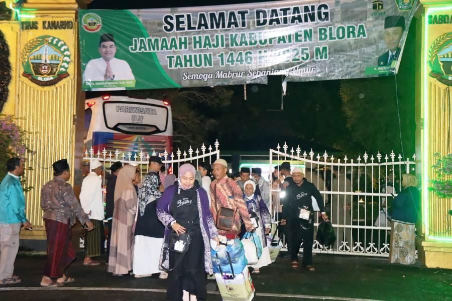 20250630-_-Kedatangan-Jamaah-Haji-Blora-Kloter-58.jpg