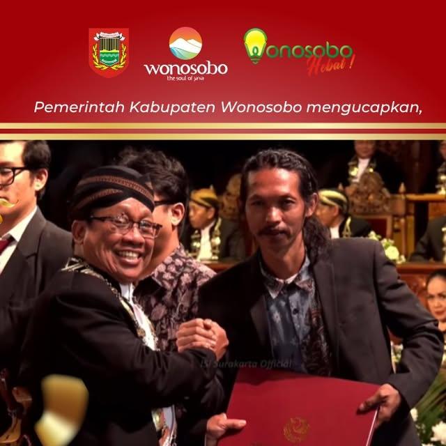 Penghargaan Adibrata Bakti Wacana Rupa kepada Arianto, S.Sn atas  karyanya membuat patung biawak