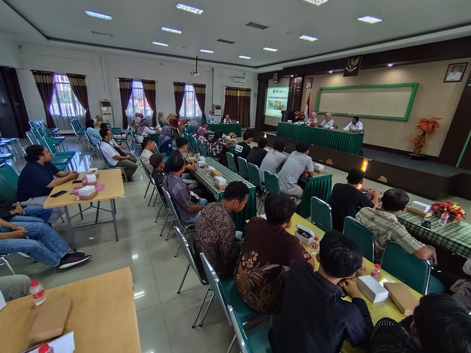 Pastikan Program MBG Lancar, Dinkes Pati Beri Pelatihan untuk Penjamah Makanan SPPG