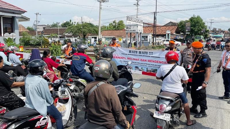 Dua Kasus Temperan Kerata Api Terjadi di Suradadi Tegal, KAI Ingatkan Warga soal Budaya Selamat