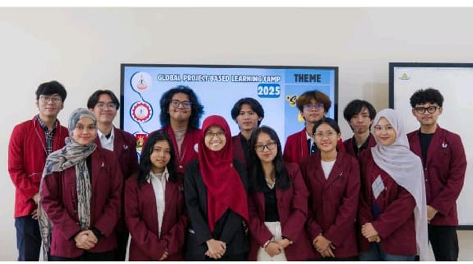 Mahasiswa TUP Raih Runner Up dan Best Presentation di Global Project Summer Camp di Thailand