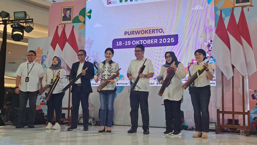 Wujudkan Masyarakat Cerdas Finansial, OJK Purwokerto Gelar Puncak Bulan Inklusi Keuangan 2025