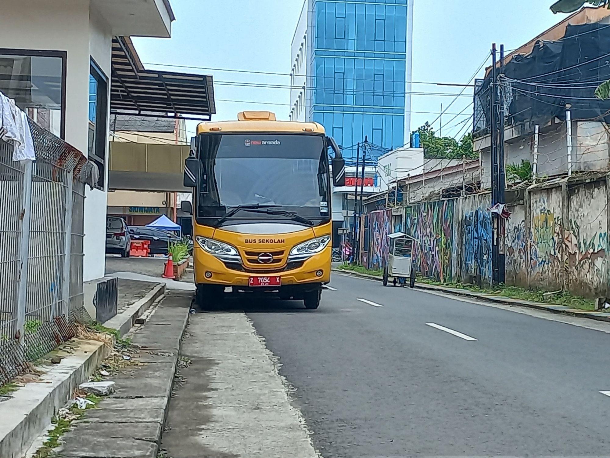 20251022_bus-sekolah.jpg