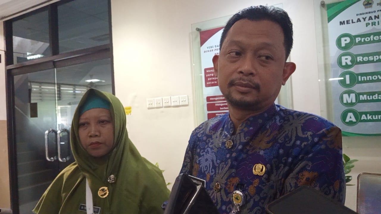 Qolda chizilgan pornografik tasvirlar galereyasi